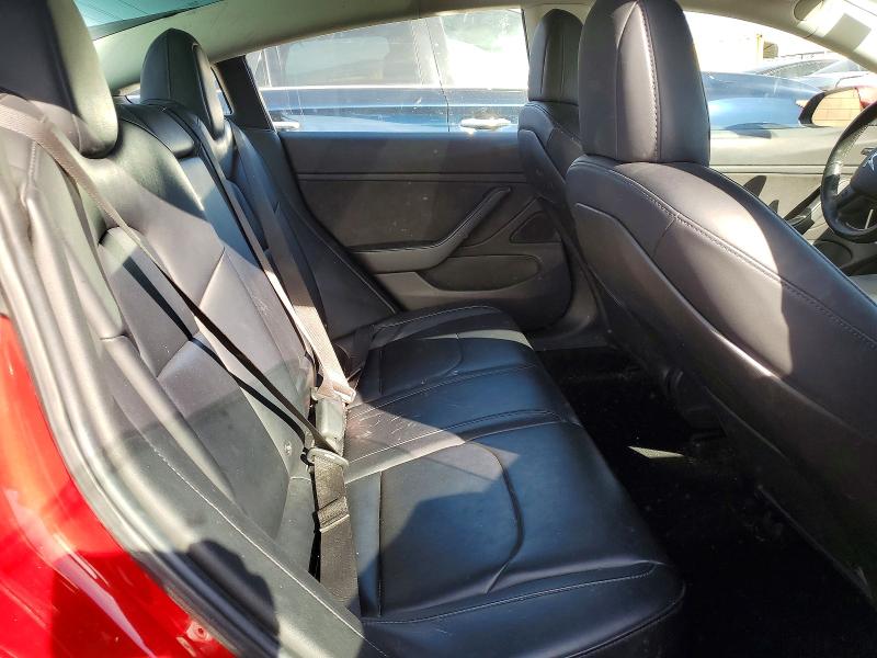 73890735 :رقم المزاد ، 5YJ3E1EA9JF015413 vin ، 2018 Tesla Model 3 مزاد بيع