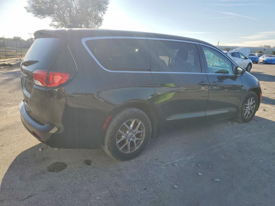 2023 Chrysler Voyager მანქანა იყიდება აუქციონზე, vin: 2C4RC1CG3PR534431, აუქციონის ნომერი: 75547675