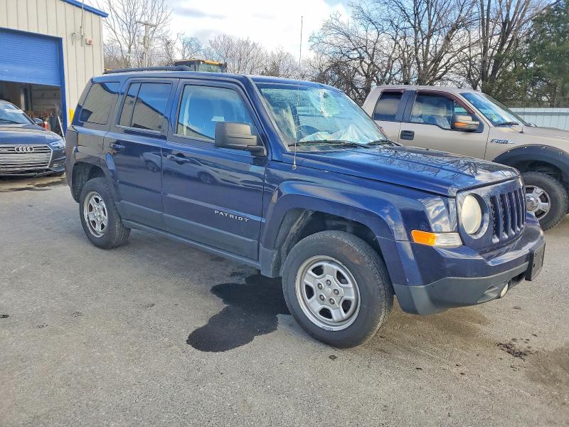 98772135 :رقم المزاد ، 1C4NJRBB4ED504444 vin ، 2014 Jeep Patriot مزاد بيع