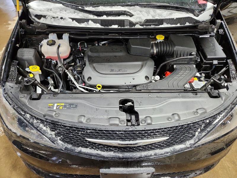 98307295 :رقم المزاد ، 2C4RC1CG7SR610256 vin ، 2025 Chrysler Voyager مزاد بيع