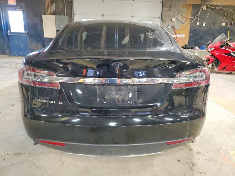 Продажа на аукционе авто 2015 Tesla Model S, vin: 5YJSA1S20FF095079, номер лота: 95640365
