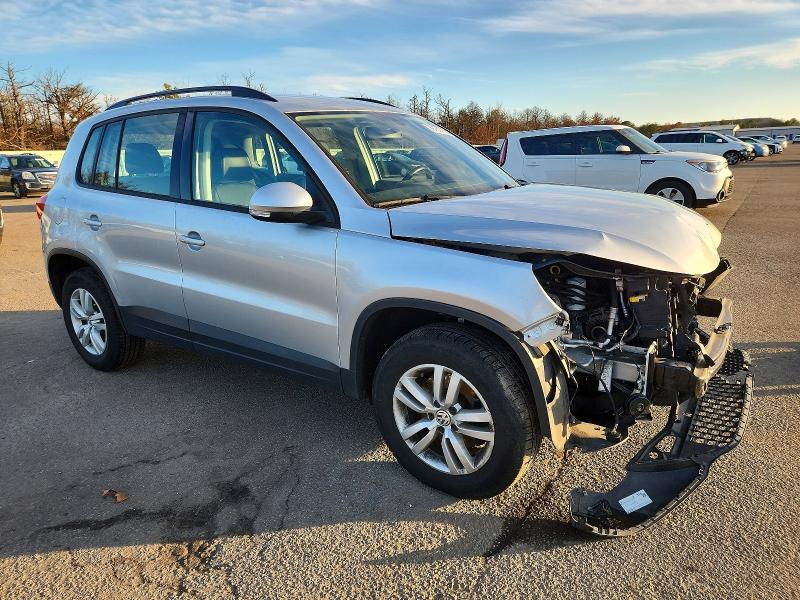 Aukcja sprzedaży 2017 Volkswagen Tiguan, vin: WVGBV7AX5HK025454, numer aukcji: 99462755