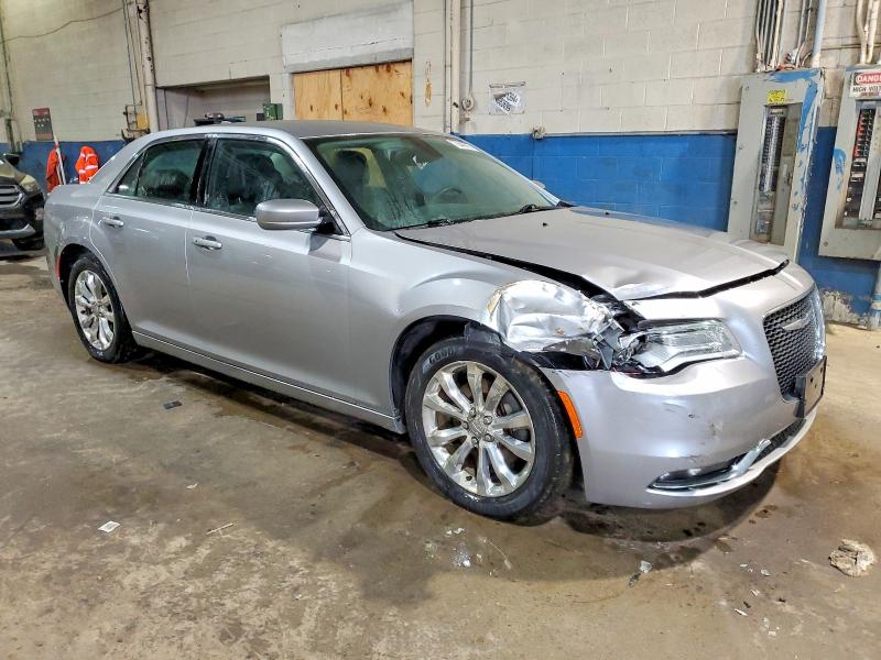 Продажа на аукционе авто 2015 Chrysler 300, vin: 2C3CCARG1FH846253, номер лота: 73646875