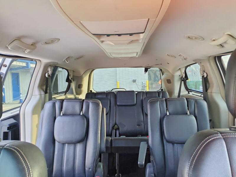 2013 Chrysler Town & Country მანქანა იყიდება აუქციონზე, vin: 2C4RC1BGXDR821875, აუქციონის ნომერი: 74132775