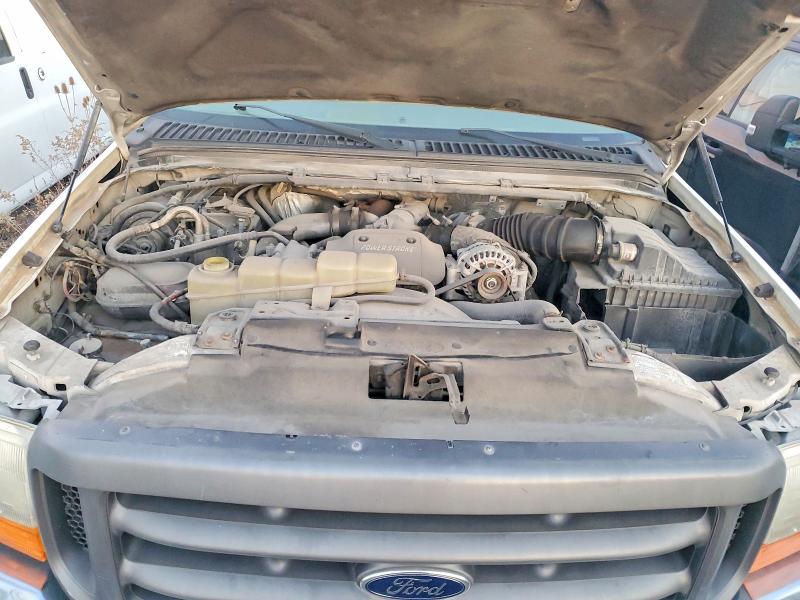 98049005 :رقم المزاد ، 1FDXF46F51EA21474 vin ، 2001 Ford F450 مزاد بيع