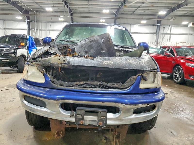 98891175 :رقم المزاد ، 1FTPF28L0WNA79401 vin ، 1998 Ford F250 مزاد بيع