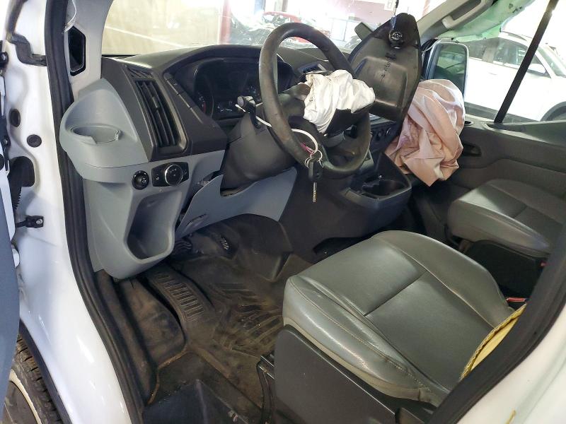 49002996 :رقم المزاد ، 1FTYR1CM6GKB28030 vin ، 2016 Ford Transit مزاد بيع