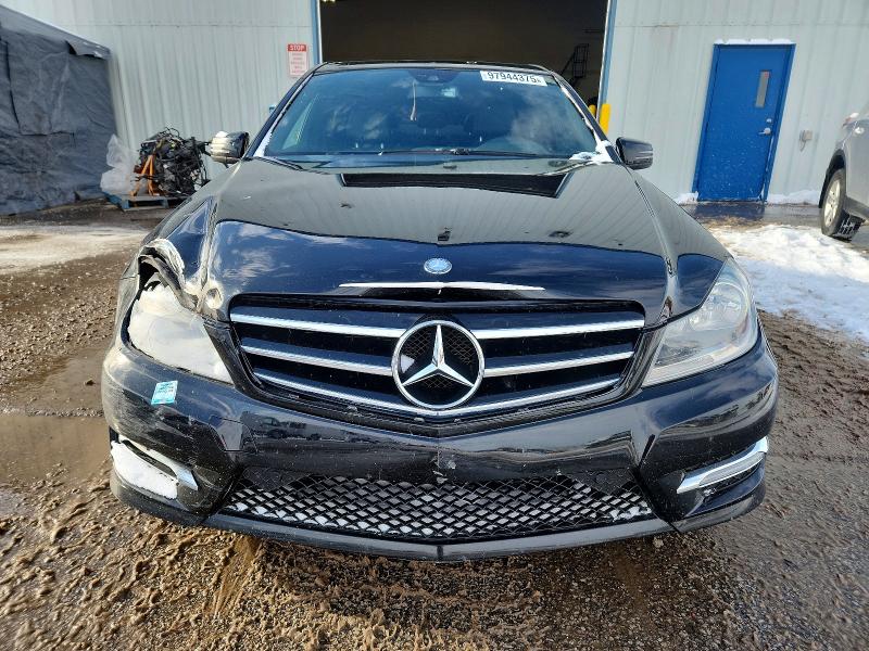 Продажа на аукционе авто 2014 Mercedes-benz C, vin: WDDGF8AB7EA949788, номер лота: 97944375