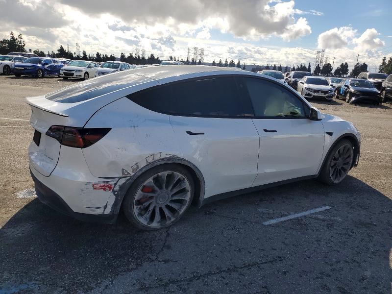 99600235 :رقم المزاد ، 7SAYGDEF0PF589567 vin ، 2023 Tesla Model Y مزاد بيع