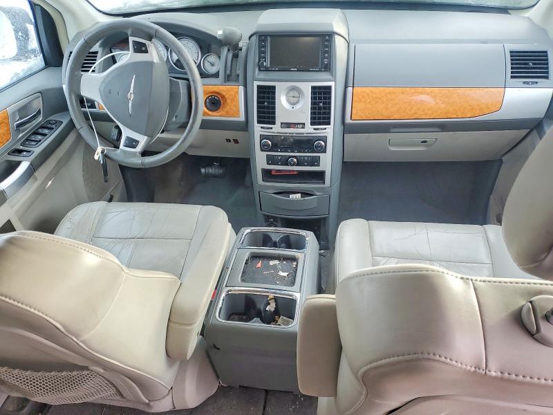 74429955 :رقم المزاد ، 2A4RR6DX4AR457404 vin ، 2010 Chrysler Town & Country مزاد بيع