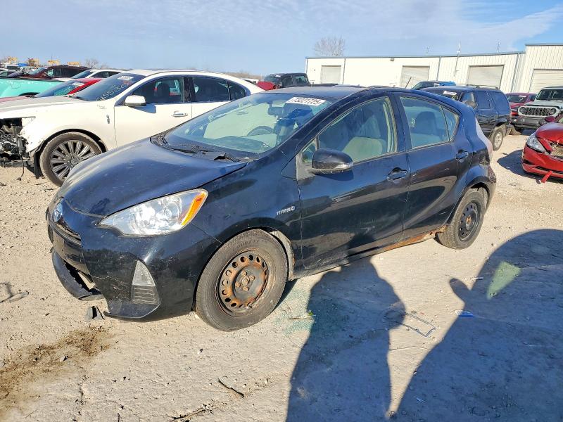 73221725 :رقم المزاد ، JTDKDTB36C1502452 vin ، 2012 Toyota Prius C مزاد بيع