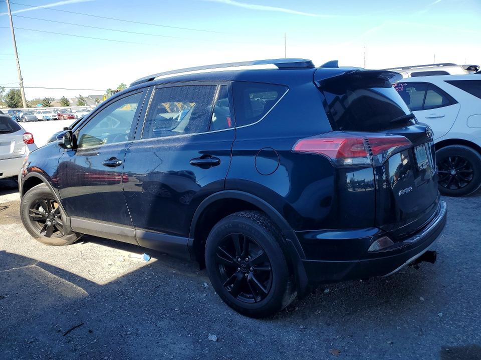 2018 Toyota Rav4 მანქანა იყიდება აუქციონზე, vin: JTMRFREV4JJ727023, აუქციონის ნომერი: 74796945