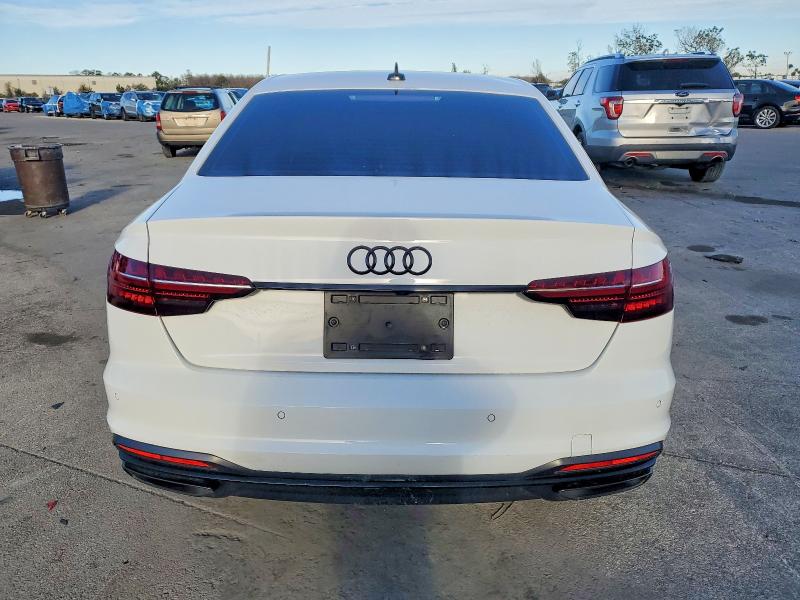 Продаж на аукціоні авто 2022 Audi A4, vin: WAUBBAF44NN008371, номер лоту: 75202835