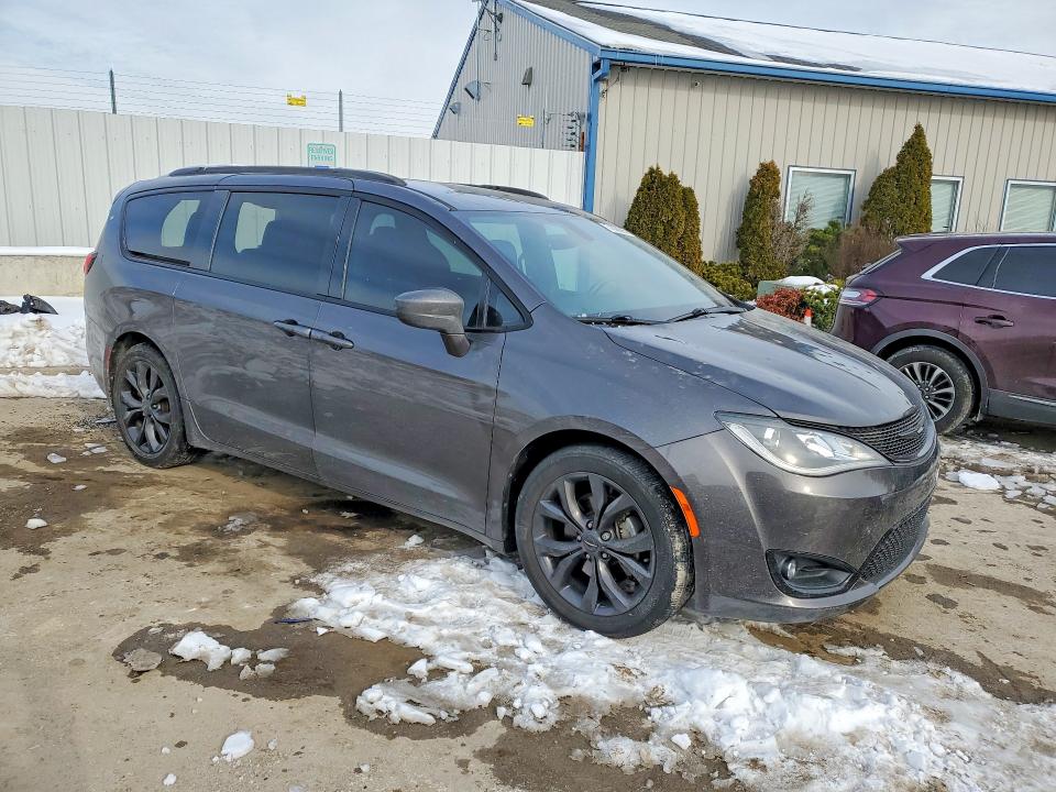 Aukcja sprzedaży 2018 Chrysler Pacifica, vin: 2C4RC1EG2JR168210, numer aukcji: 74336395