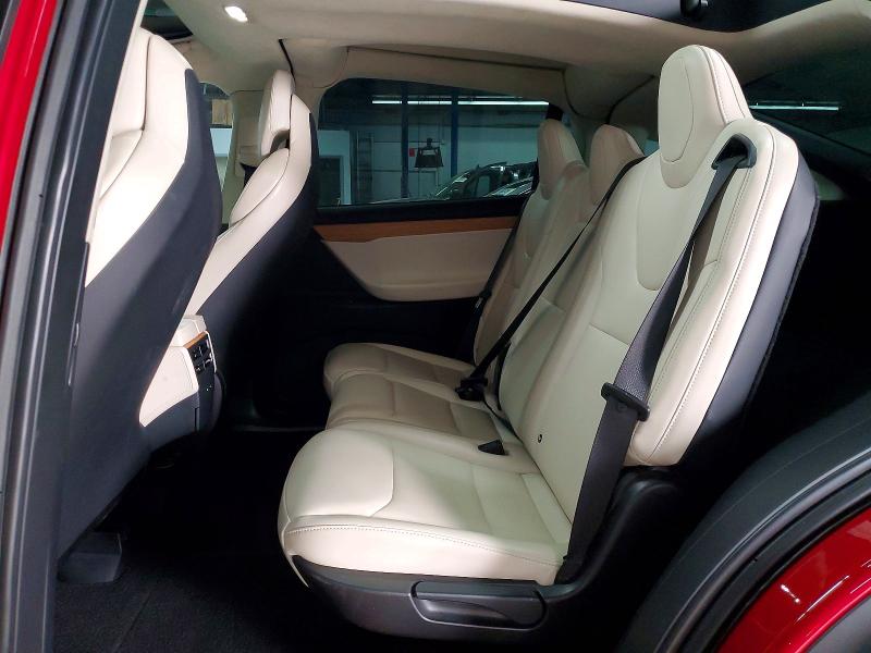 Продажа на аукционе авто 2018 Tesla Model X, vin: 5YJXCDE25JF143682, номер лота: 98389875