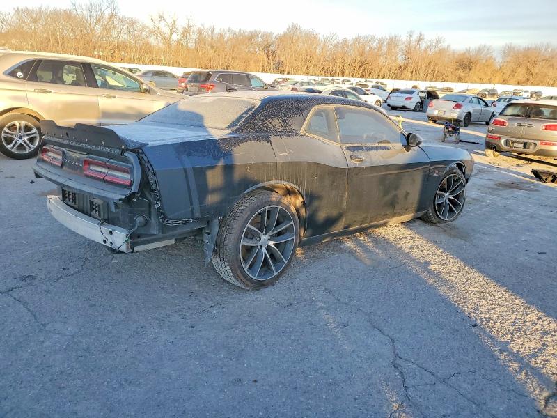 2016 Dodge Challenger მანქანა იყიდება აუქციონზე, vin: 2C3CDZFJ0GH102639, აუქციონის ნომერი: 73661305