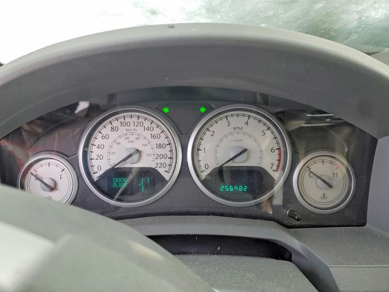 74429955 :رقم المزاد ، 2A4RR6DX4AR457404 vin ، 2010 Chrysler Town & Country مزاد بيع