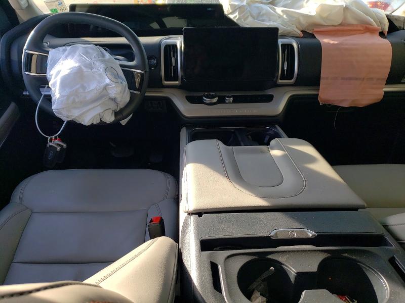 Продаж на аукціоні авто 2025 Ford Expedition, vin: 1FMJU1H87SEA25083, номер лоту: 73668045