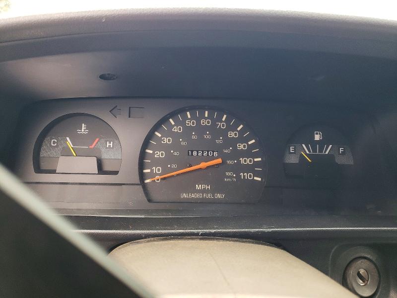 75640365 :رقم المزاد ، 4TARN81A3PZ074710 vin ، 1993 Toyota Pickup مزاد بيع