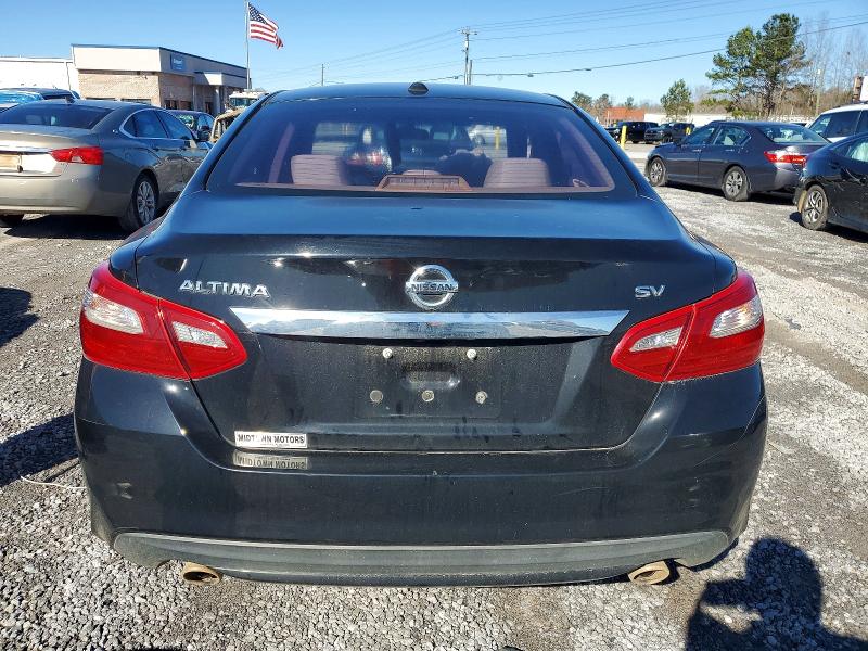 Продажа на аукционе авто 2018 Nissan Altima, vin: 1N4AL3AP9JC118062, номер лота: 72122195