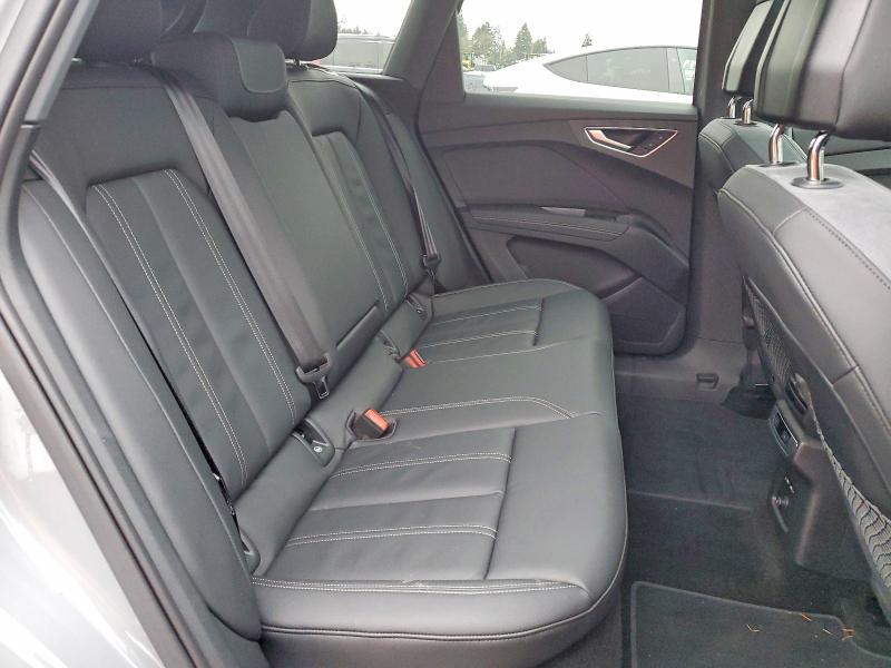 99393465 :رقم المزاد ، WA1KUBFZXSP061603 vin ، 2025 Audi Q4 E-tron مزاد بيع