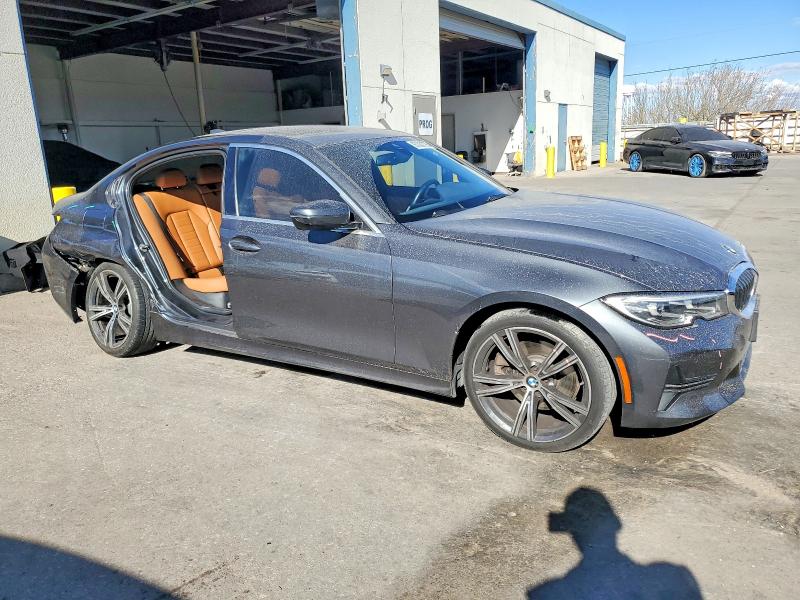 97333795 :رقم المزاد ، WBA5R1C01MFK62297 vin ، 2021 Bmw 330i مزاد بيع