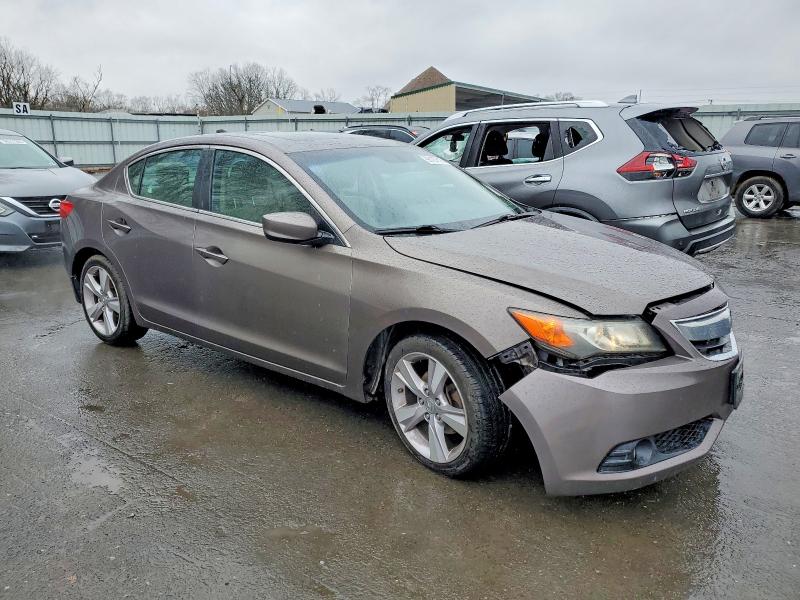 75542395 :رقم المزاد ، 19VDE1F54EE009027 vin ، 2014 Acura Ilx مزاد بيع