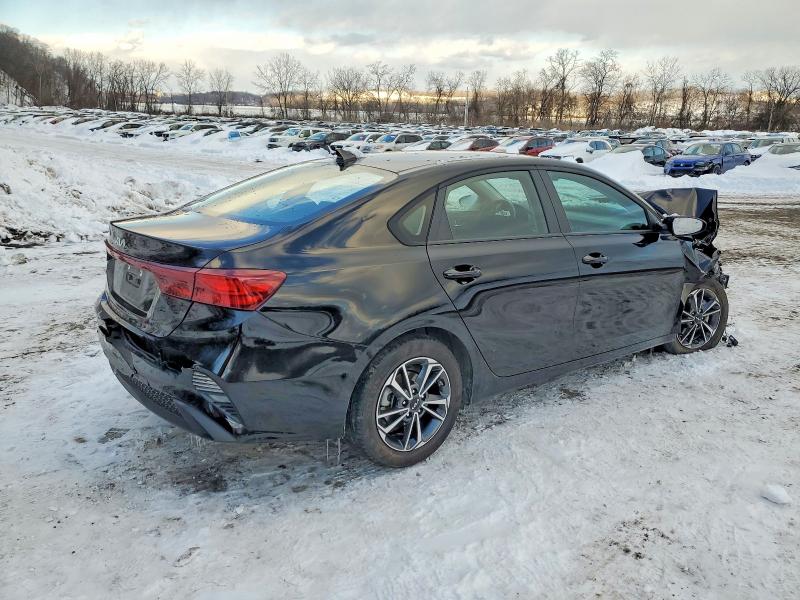 75237255 :رقم المزاد ، 3KPF24AD8PE523782 vin ، 2023 Kia Forte مزاد بيع