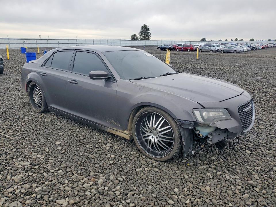 Продажа на аукционе авто 2019 Chrysler 300, vin: 2C3CCABGXKH539622, номер лота: 75411315