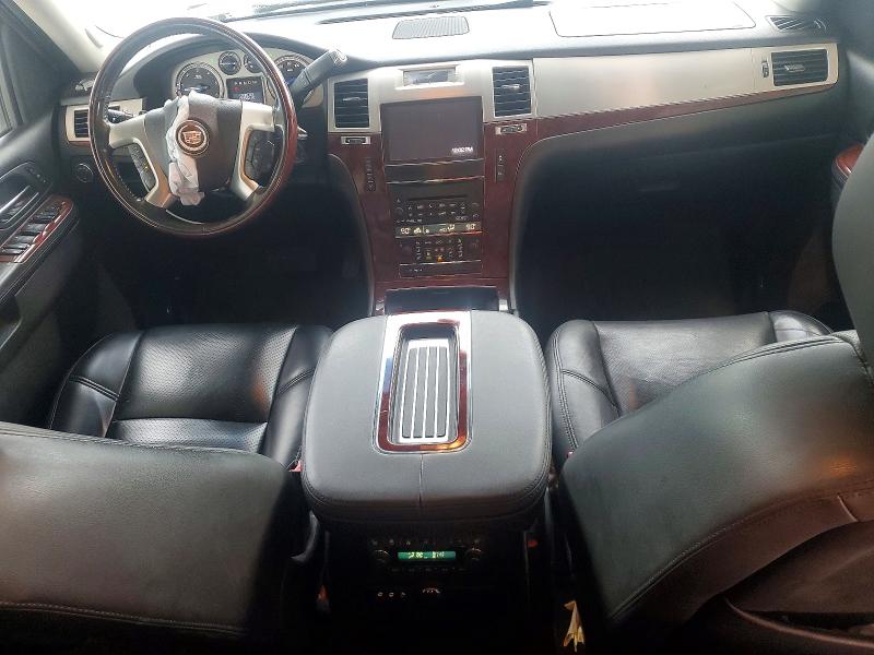 2013 Cadillac Escalade მანქანა იყიდება აუქციონზე, vin: 1GYS4BEF4DR164904, აუქციონის ნომერი: 73617285