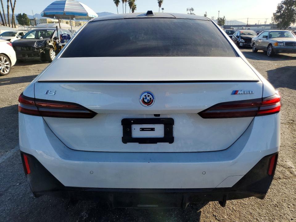 74911045 :رقم المزاد ، WBY43FK00RCR91509 vin ، 2024 Bmw I5 مزاد بيع
