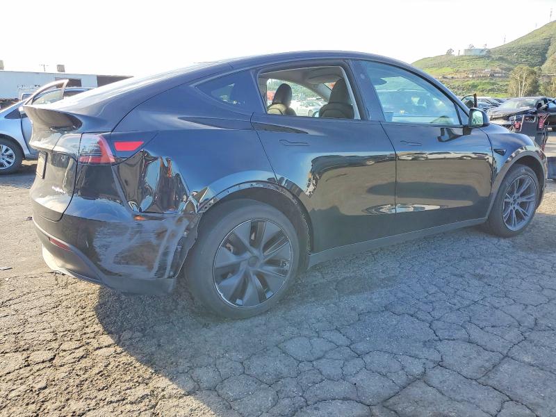 2025 Tesla Model Y მანქანა იყიდება აუქციონზე, vin: 7SAYGAEE2SF284182, აუქციონის ნომერი: 72400305