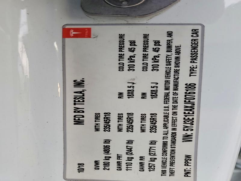 98876275 :رقم المزاد ، 5YJ3E1EAXJF076186 vin ، 2018 Tesla Model 3 مزاد بيع