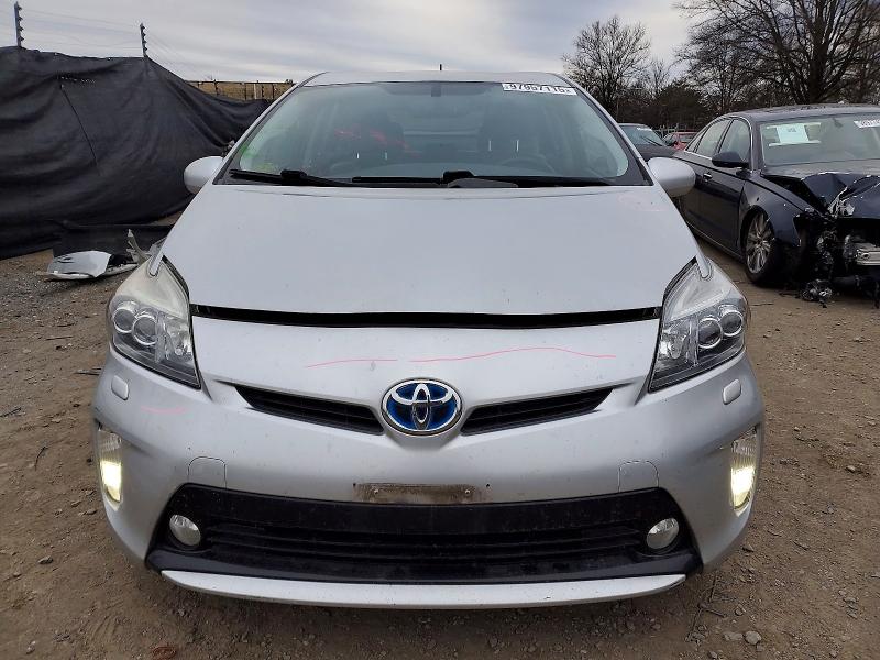 97957115 :رقم المزاد ، JTDKN3DU7F0447040 vin ، 2015 Toyota Prius مزاد بيع