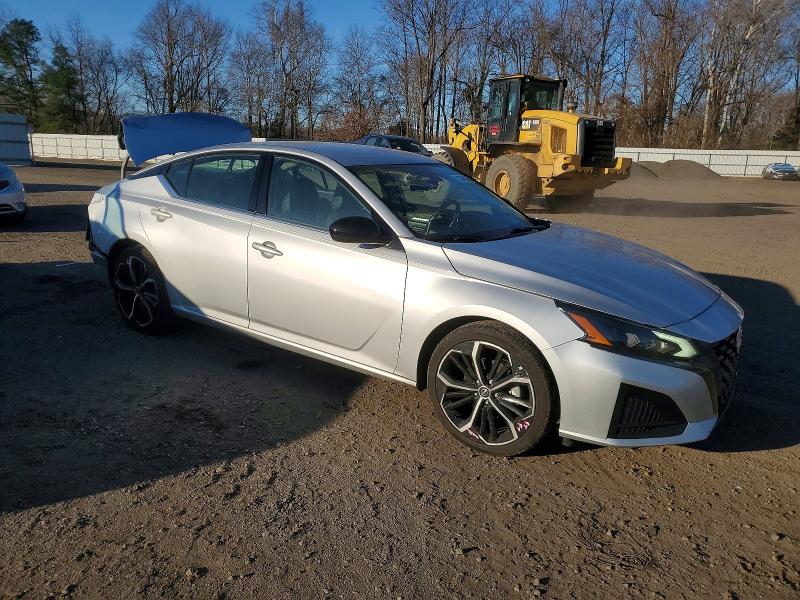 73588155 :رقم المزاد ، 1N4BL4CV3PN382624 vin ، 2023 Nissan Altima مزاد بيع
