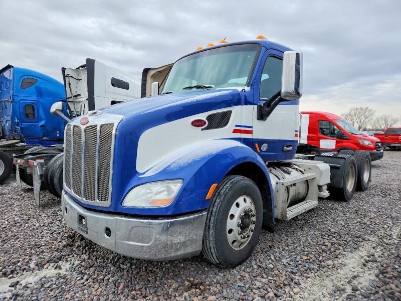 72267195 :رقم المزاد ، 1XPBDP9XXHD432152 vin ، 2017 Peterbilt Tractor 579 مزاد بيع