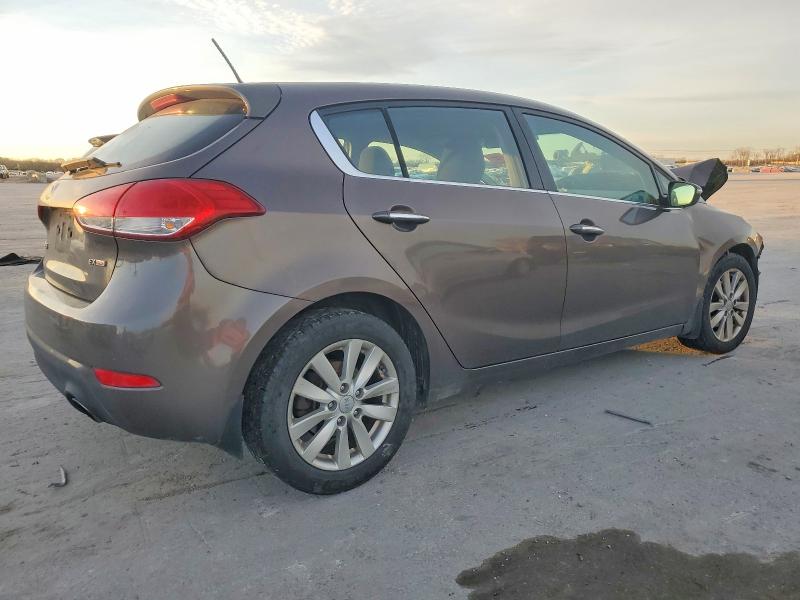 Продажа на аукционе авто 2014 Kia Forte, vin: KNAFX5A83E5232719, номер лота: 99258645