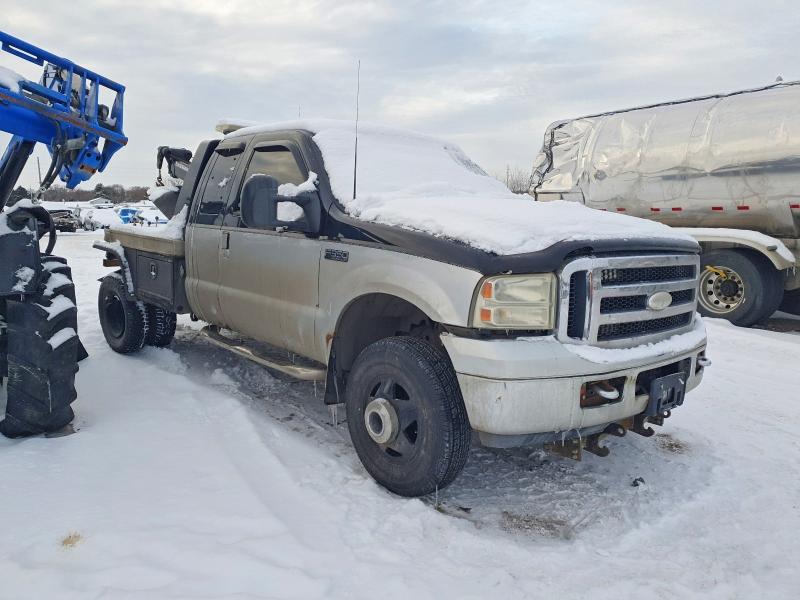 98213975 :رقم المزاد ، 1FDWX37F4XEB41020 vin ، 1999 Ford F350 مزاد بيع