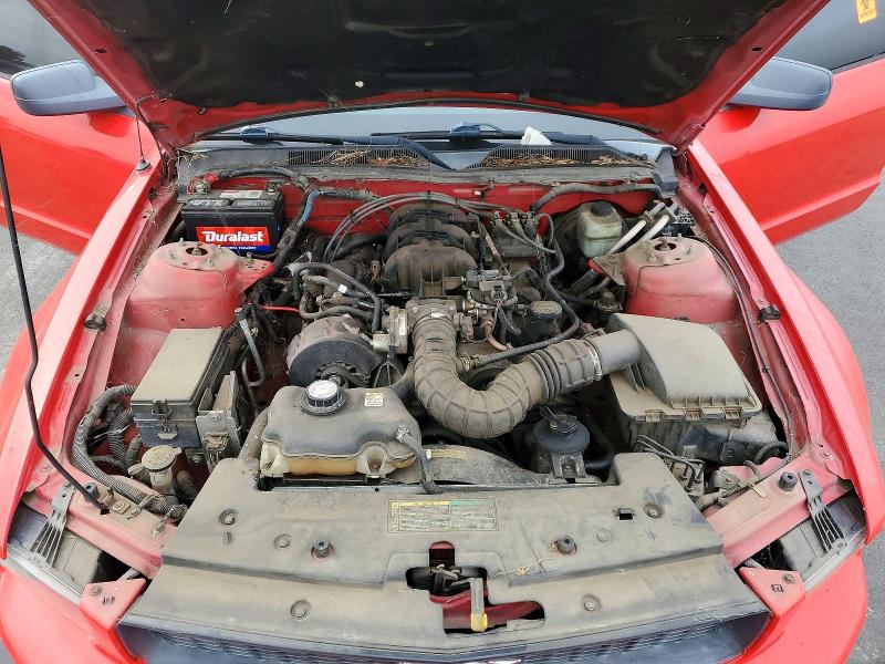 74168655 :رقم المزاد ، 1ZVFT84N955208679 vin ، 2005 Ford Mustang مزاد بيع