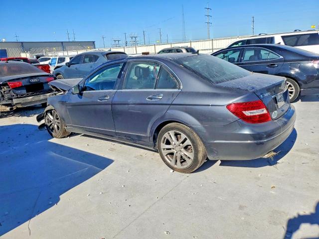 Продаж на аукціоні авто 2013 Mercedes-benz C, vin: WDDGF8AB9DR277779, номер лоту: 98585655