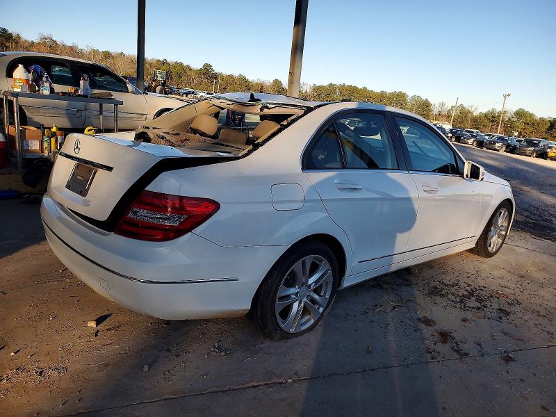 Продажа на аукционе авто 2013 Mercedes-benz C, vin: WDDGF4HB2DA780034, номер лота: 73105425