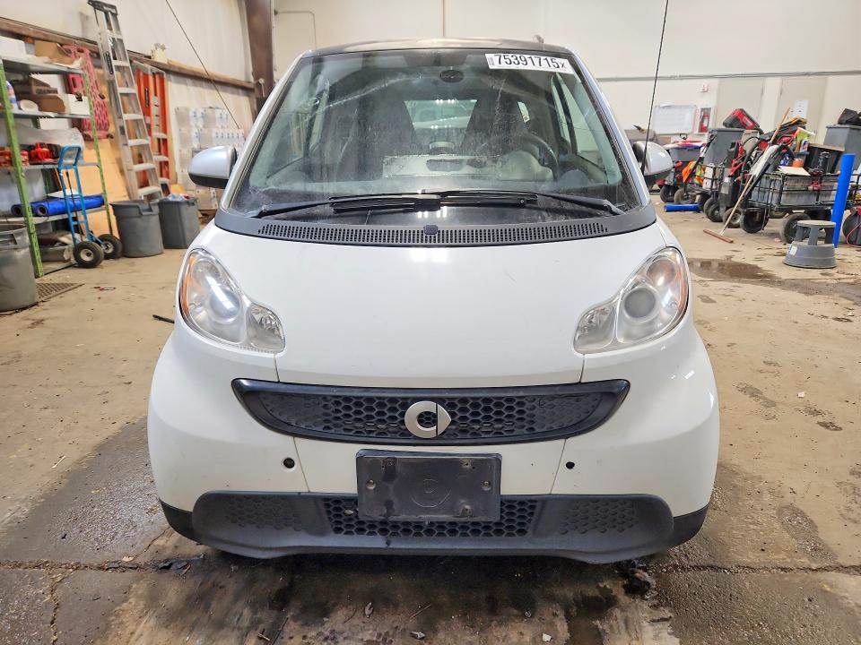 75391715 :رقم المزاد ، WMEEJ3BA9EK761486 vin ، 2014 Smart Fortwo Pur مزاد بيع