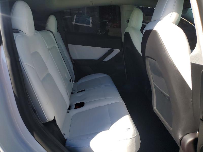 72423085 :رقم المزاد ، 7SAYGDEF4NF397419 vin ، 2022 Tesla Model Y مزاد بيع