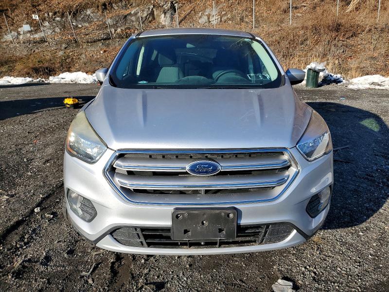 Продажа на аукционе авто 2017 Ford Escape, vin: 1FMCU9GD4HUE62284, номер лота: 72174785