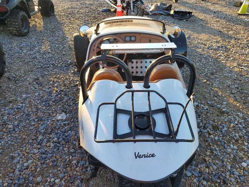 72404525 :رقم المزاد ، 7KGTC2V35LR000074 vin ، 2020 Vanderhall Venice مزاد بيع