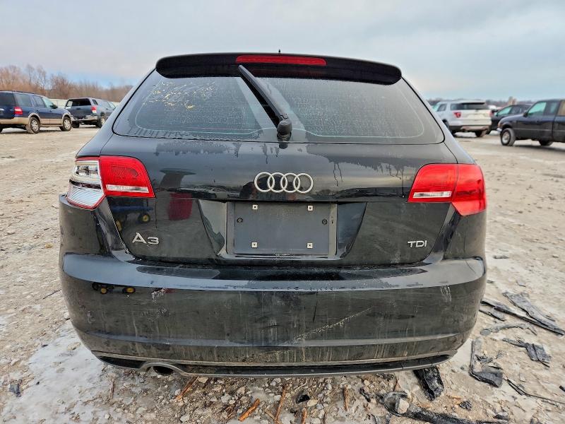 Продажа на аукционе авто 2011 Audi A3 Premium, vin: WAUKJAFM6BA039126, номер лота: 99855135