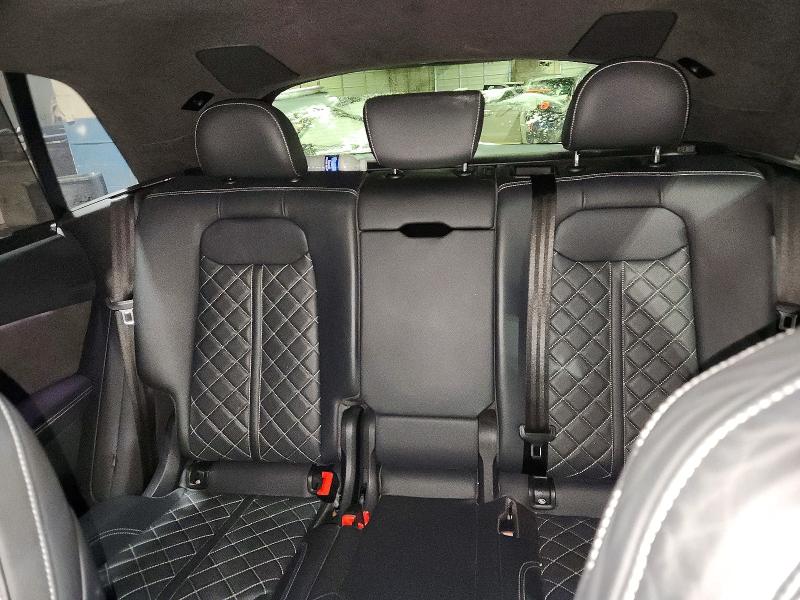 Продажа на аукционе авто 2021 Audi Sq8, vin: WA1CWBF19MD015869, номер лота: 74271845