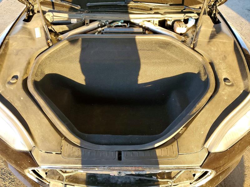 Продаж на аукціоні авто 2016 Tesla Model S, vin: 5YJSA1E26GF130558, номер лоту: 98817175
