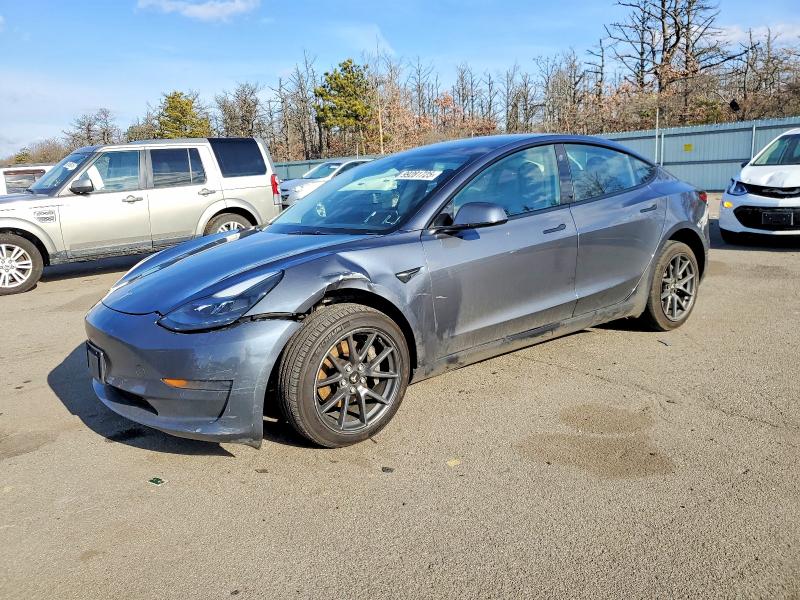 99281725 :رقم المزاد ، 5YJ3E1EB2NF328219 vin ، 2022 Tesla Model 3 مزاد بيع