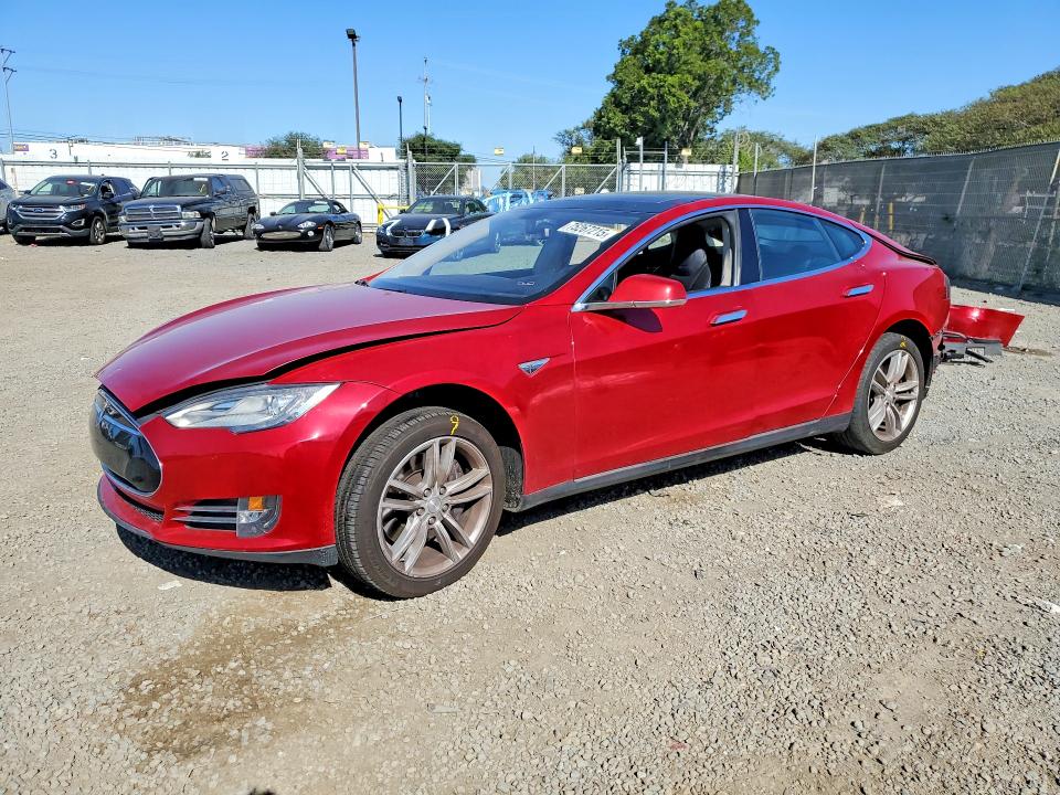 Продажа на аукционе авто 2014 Tesla Model S, vin: 5YJSA1H13EFP48579, номер лота: 75267215